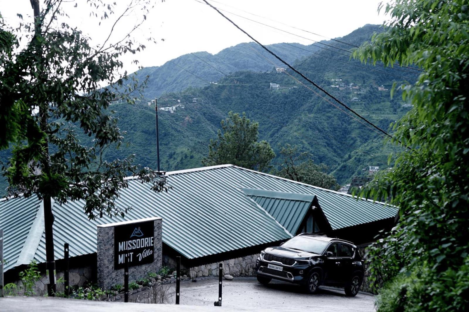Mist Mussoorie