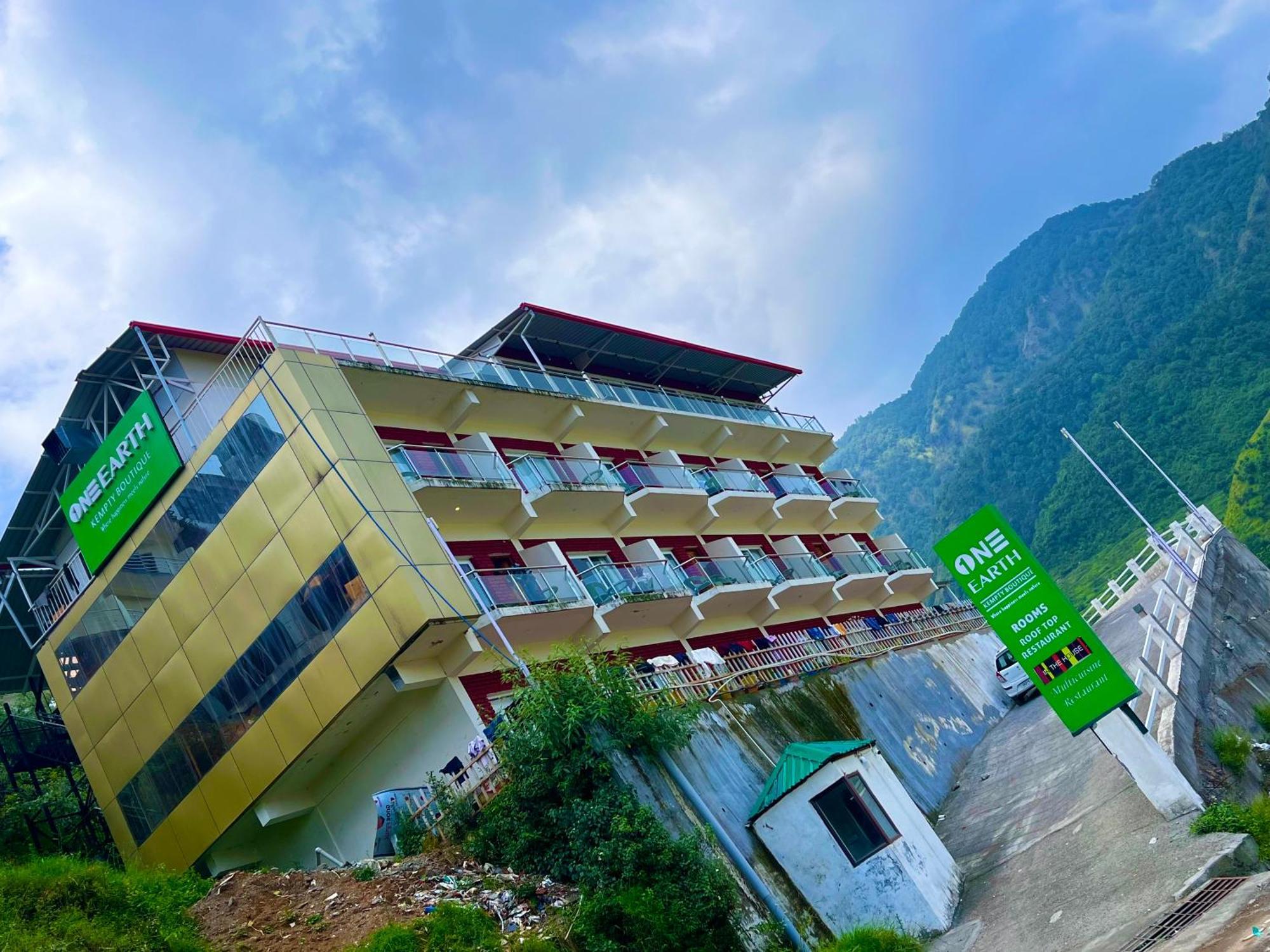 The Kempty Osasis - A Boutique With Scenic Mountain View In * Mussoorie