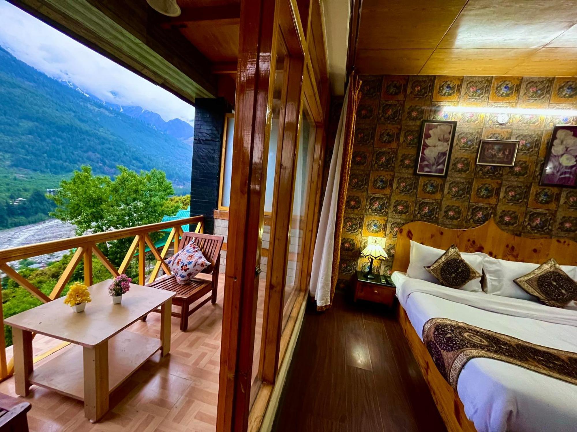The Kempty Osasis - A Boutique With Scenic Mountain View In Apartment Mussoorie