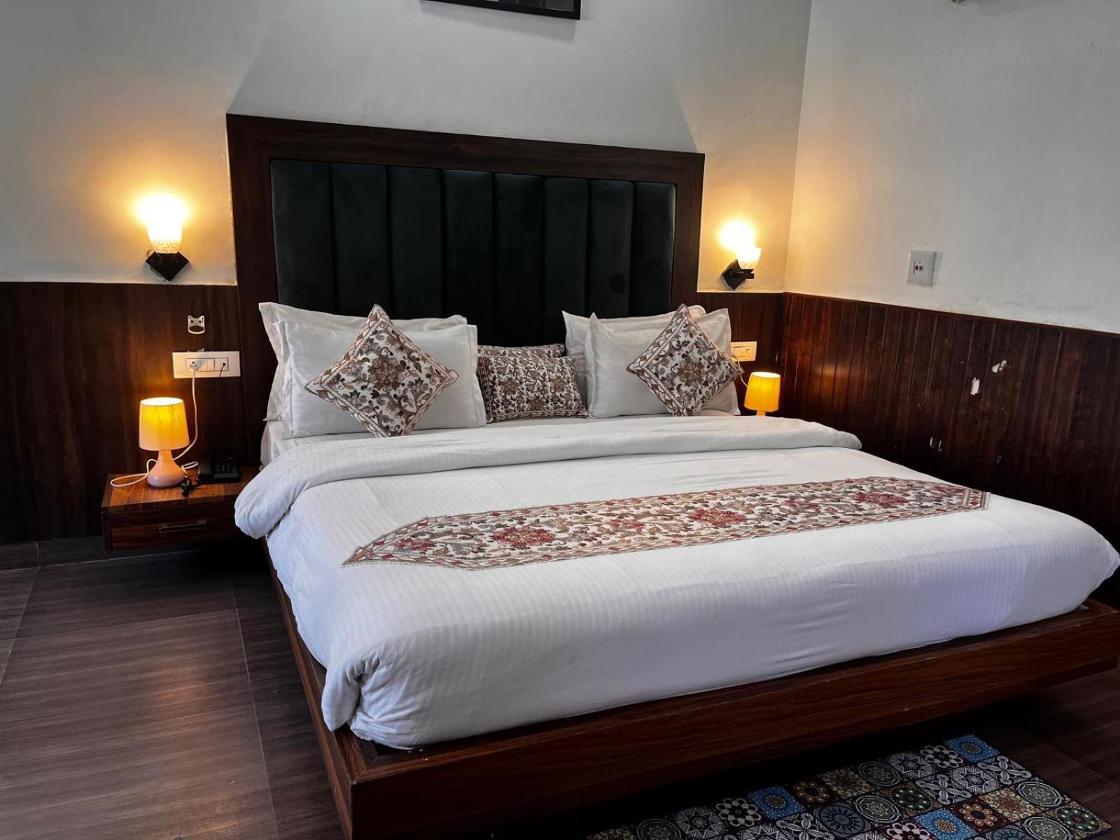 Karuna Hotel 4*