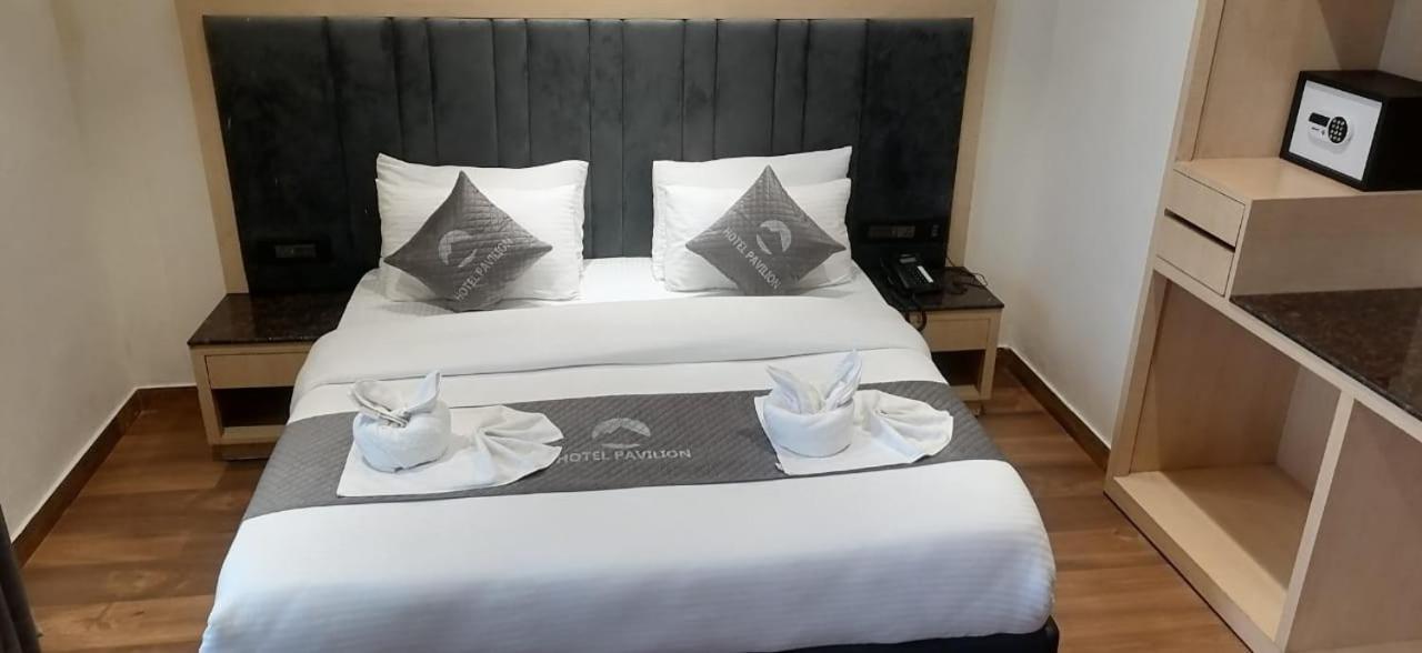 Pavilion Hotel