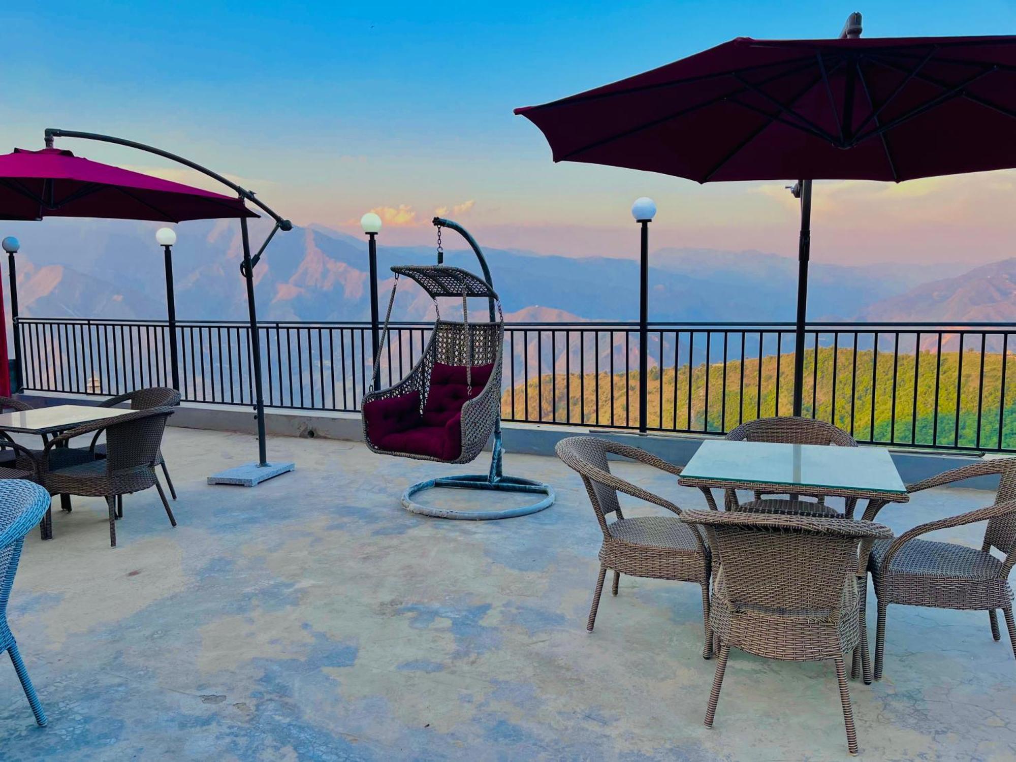 Hotel Pinerock Selling In ! Luxury ! Mountain View ! Open Terrace ! Cafe ! Parking ! 4*