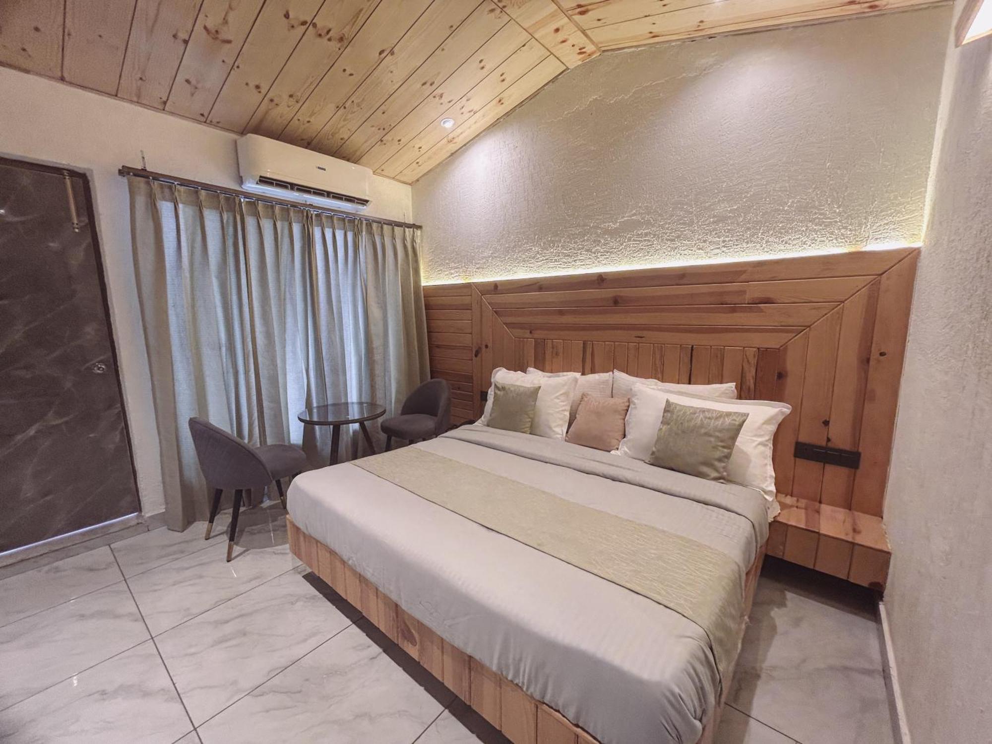 Queens Hill By Edge 4* Mussoorie
