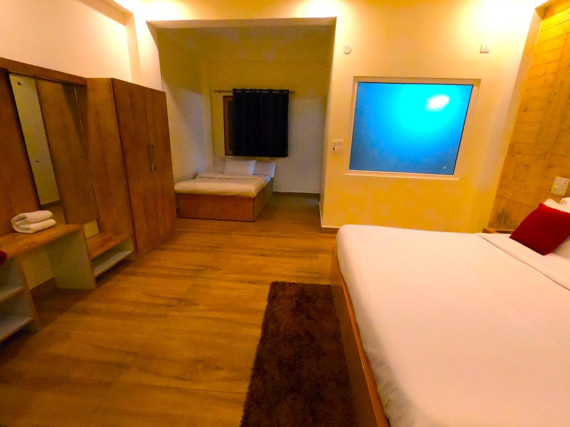 Nirvana Luxury And 4*