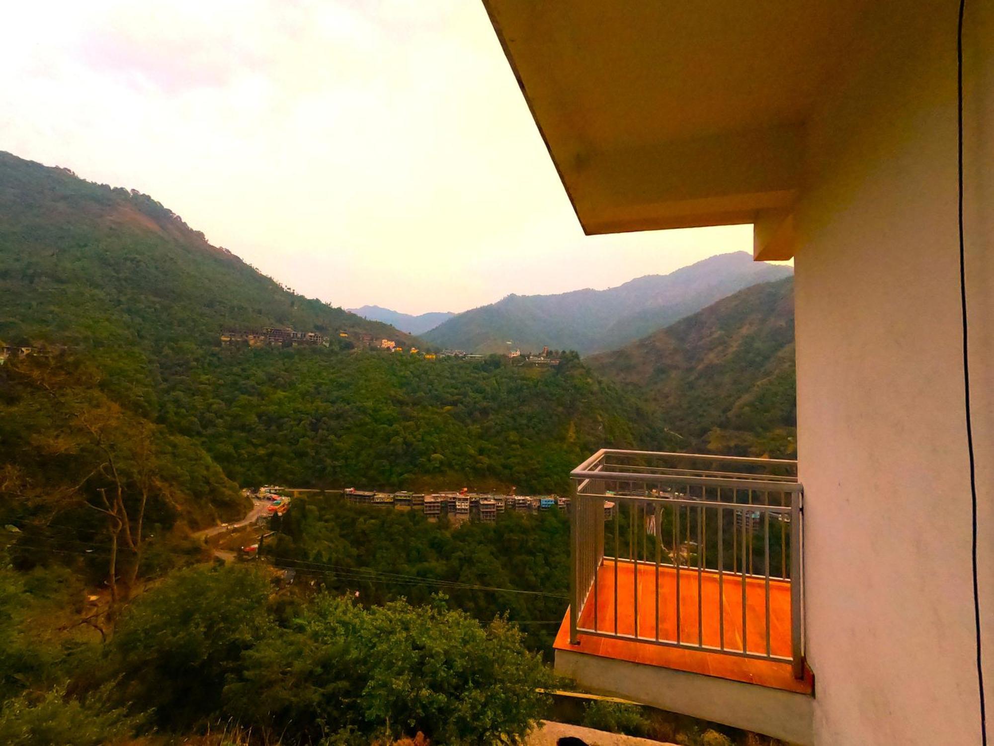 Nirvana Luxury And Hotel