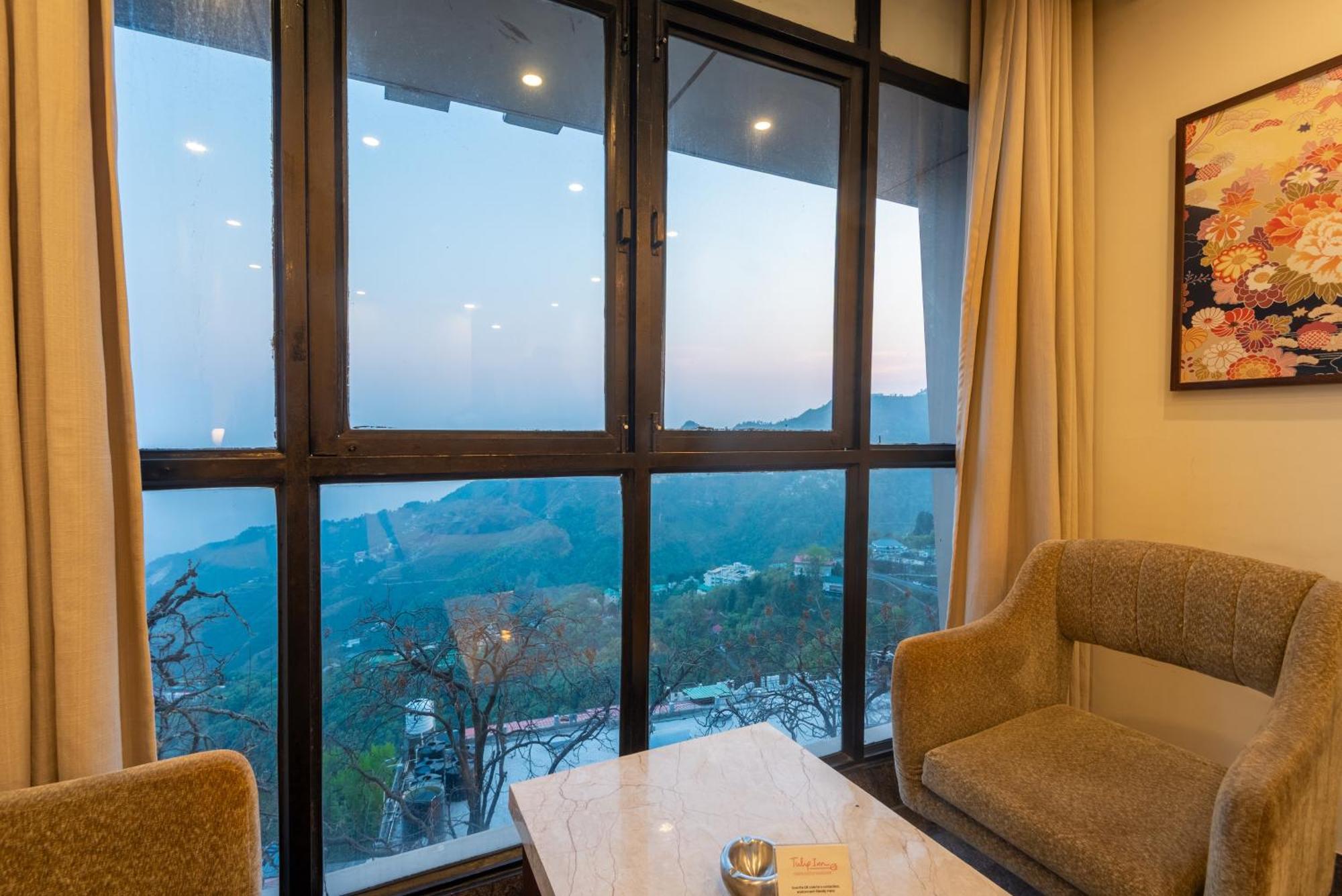 Hotel Tulip Castle Mall Road 3*