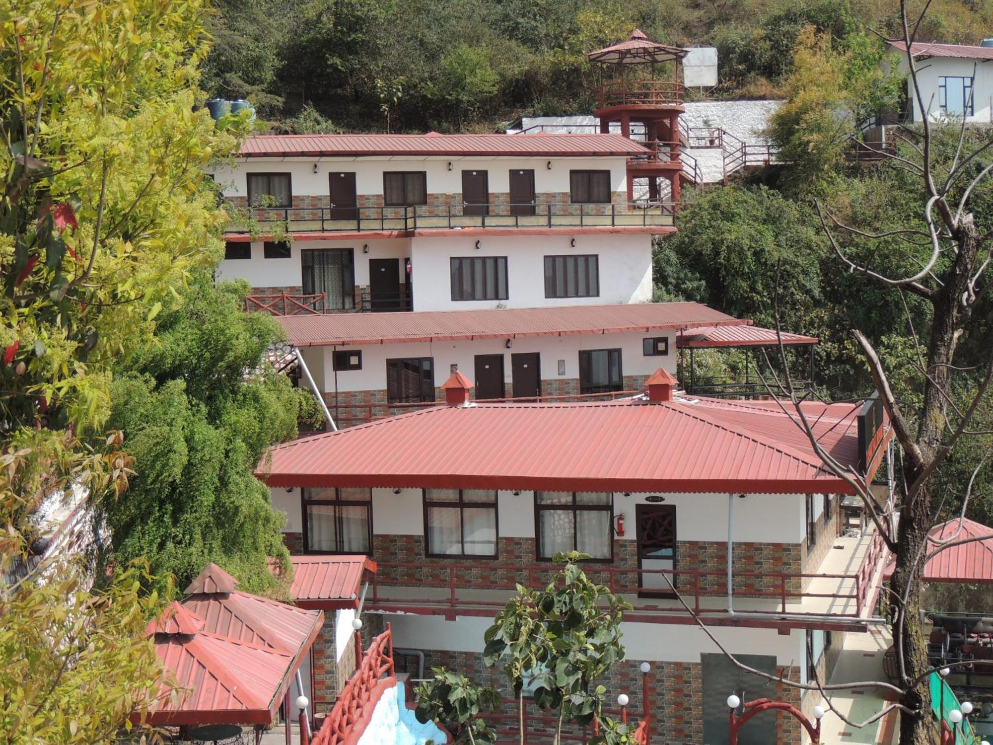 Hotel Ceyone 3*