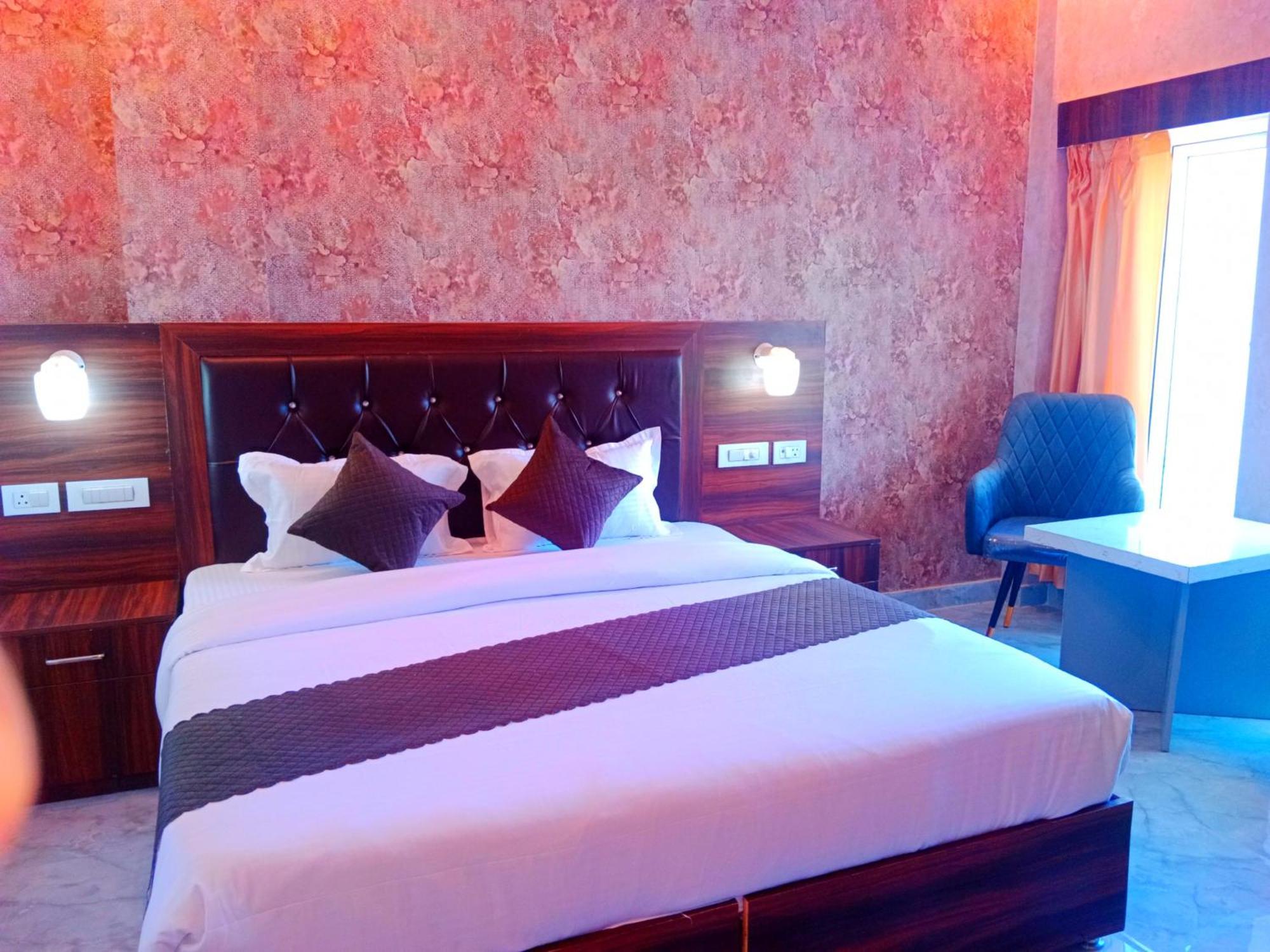 Hotel Hsr Residency And Restaurant Mussoorie