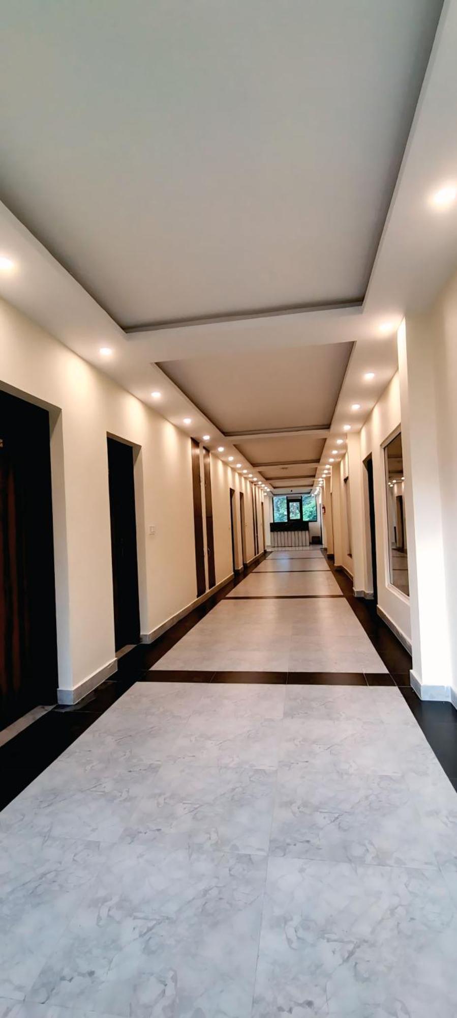 Hsr Residency And Restaurant * Mussoorie