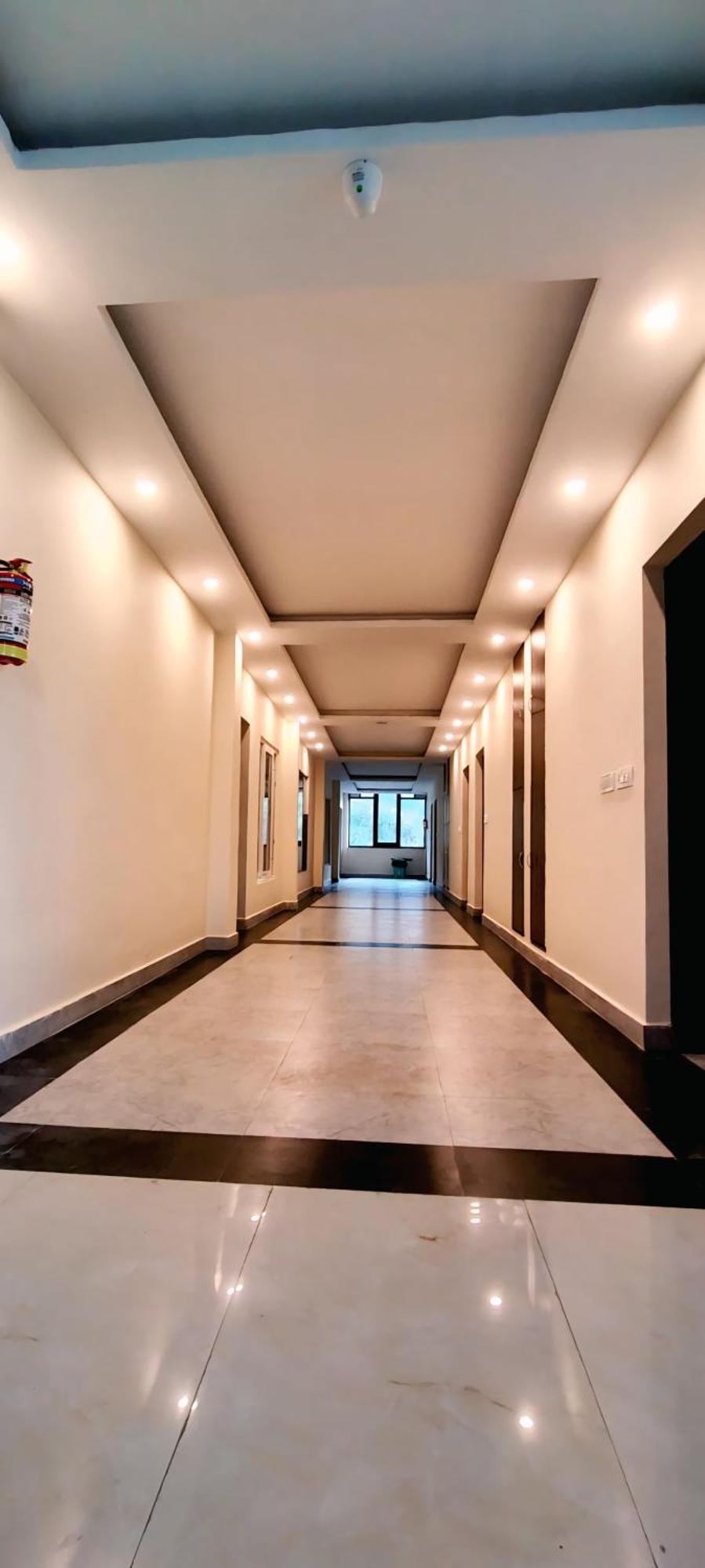 Hotel Hsr Residency And Restaurant