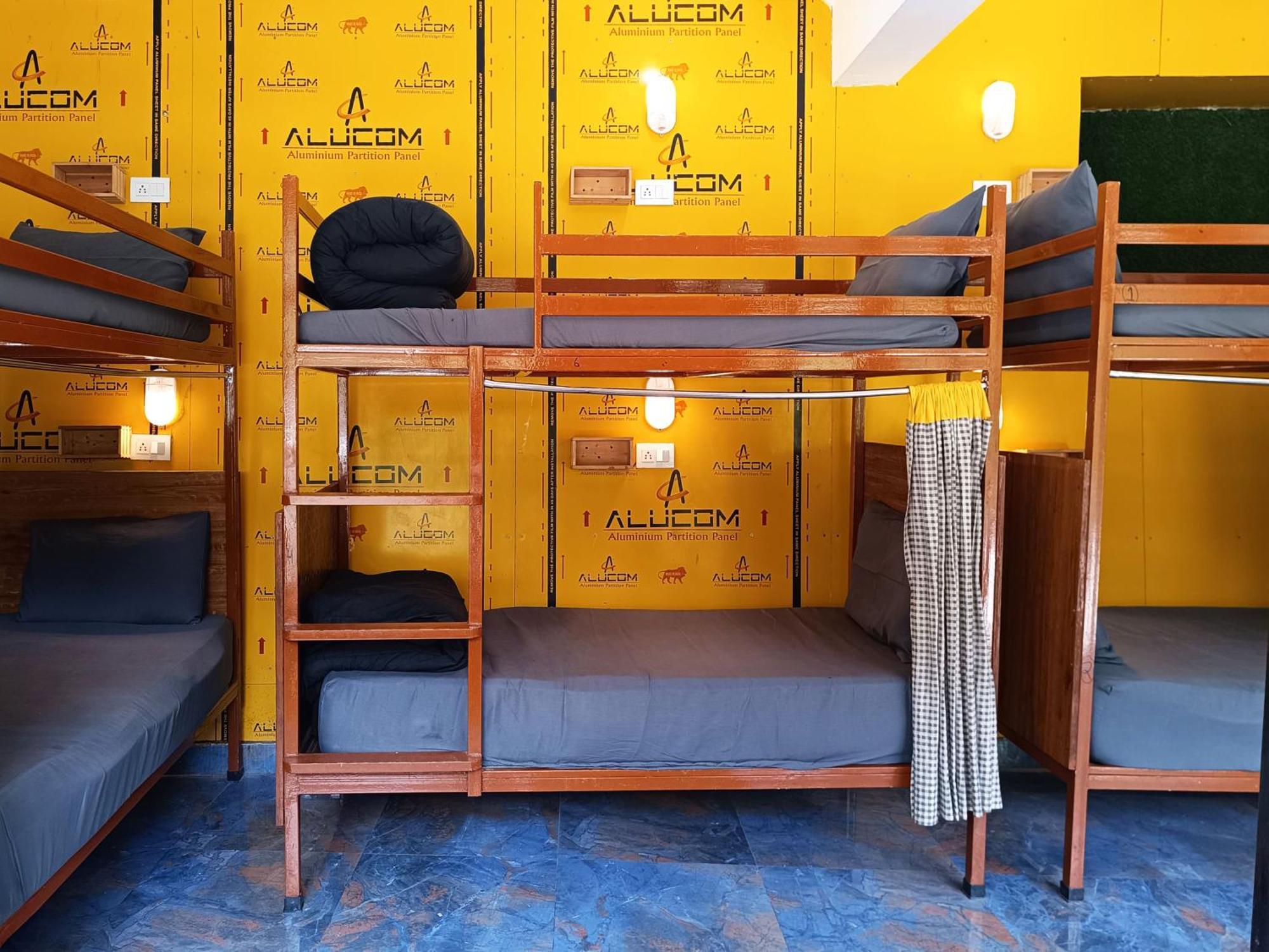 Hostel The By The Streamside, Kempty