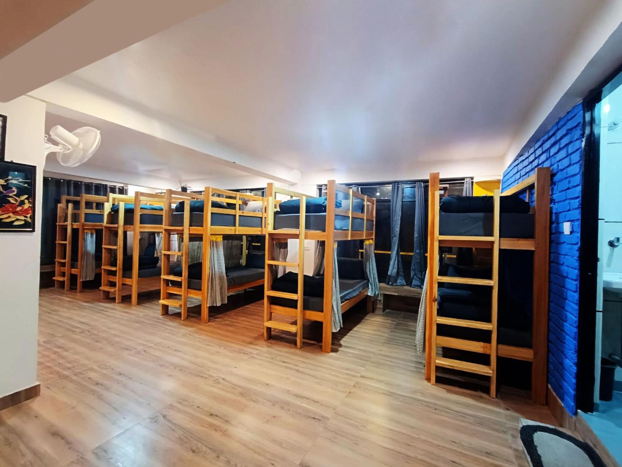 Hostel The By The Streamside, Kempty Mussoorie