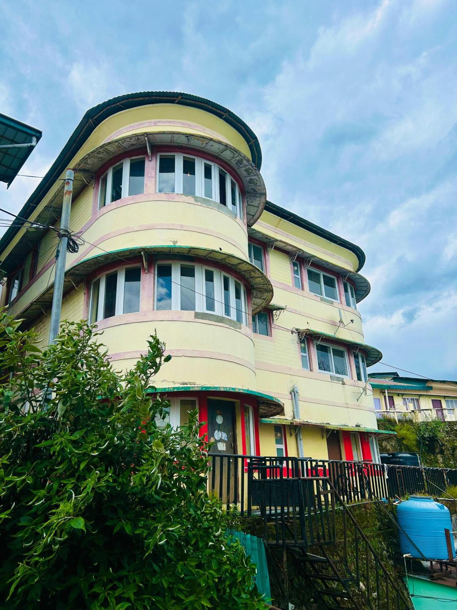 Midview Hotel
