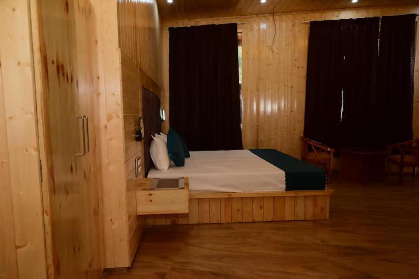Hotel Rahul Hotel And Restaurant 5*
