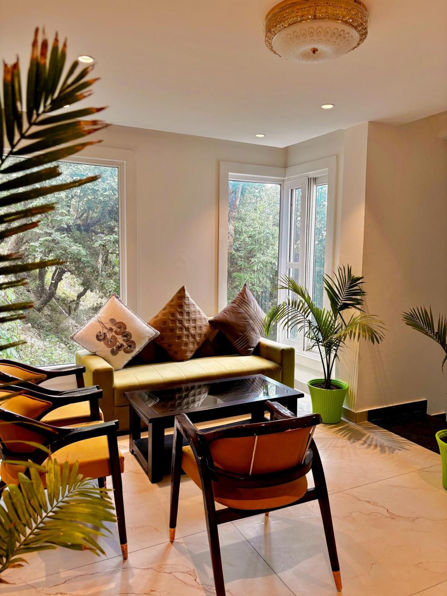 Mackenzie Luxury Boutique 4*