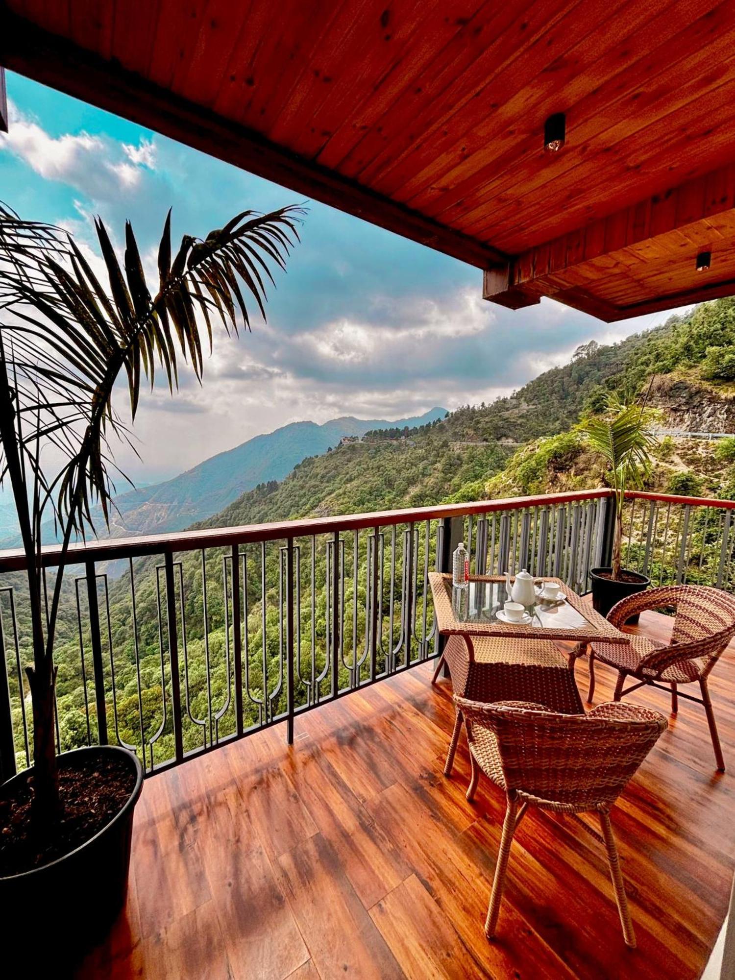 Mackenzie Luxury Boutique Hotel 4*