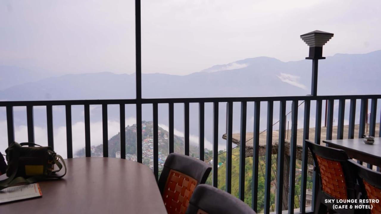 Sky Lounge Cafe Restro & Hotel Mussoorie