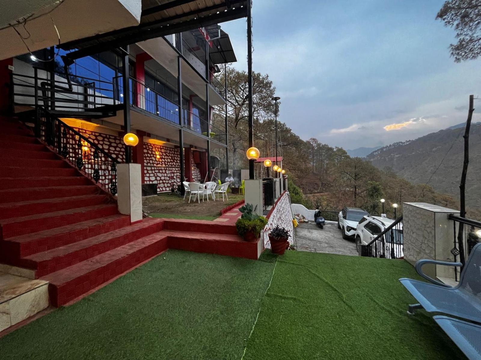 Sunday Hotel Mussoorie