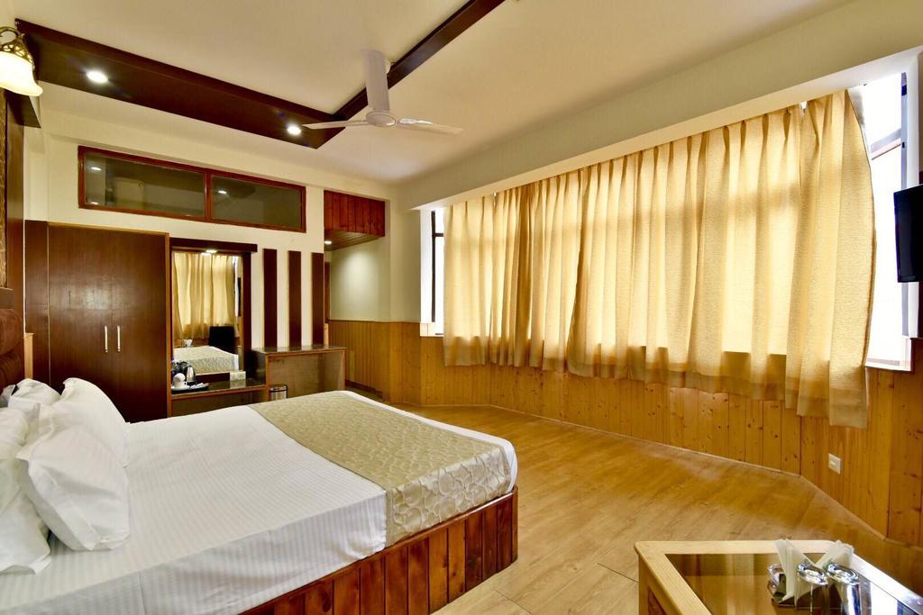 Hotel Devlok Primal