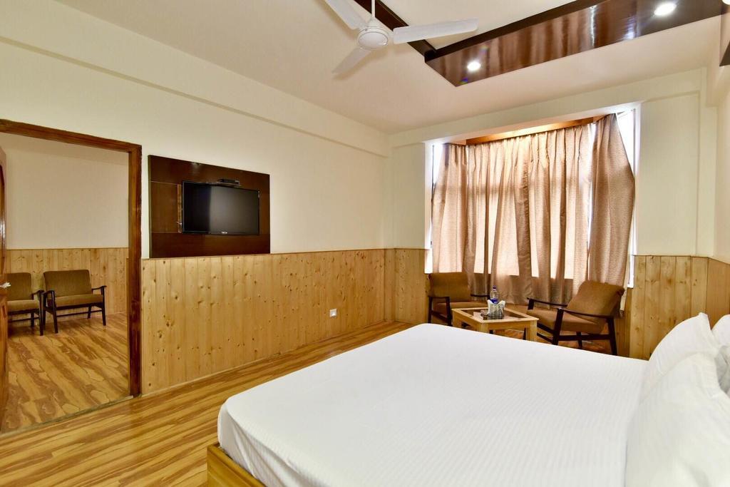 Devlok Primal Hotel 2*