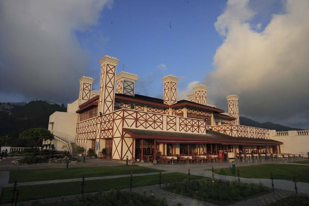 Hotel Jaypee Residency Manor