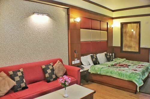Vishnu Palace 3*