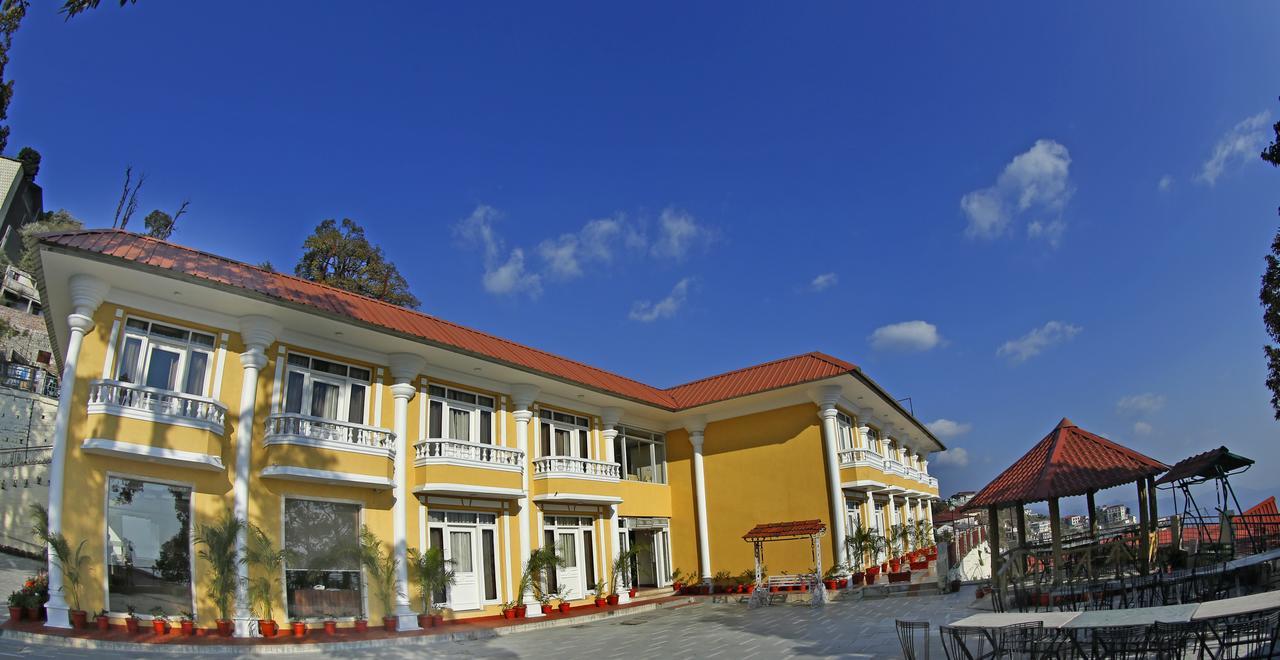 Starz Clarks Inn 3*