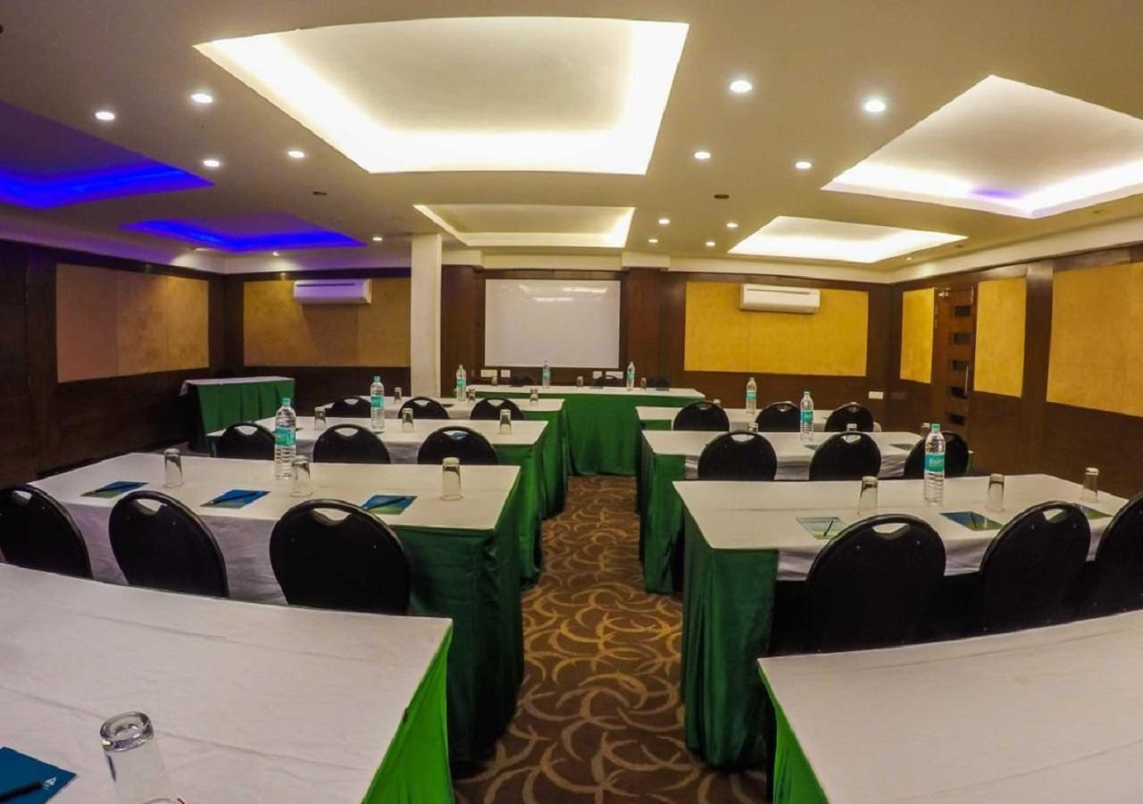 Hotel Mid Town By Royal Collection 3*