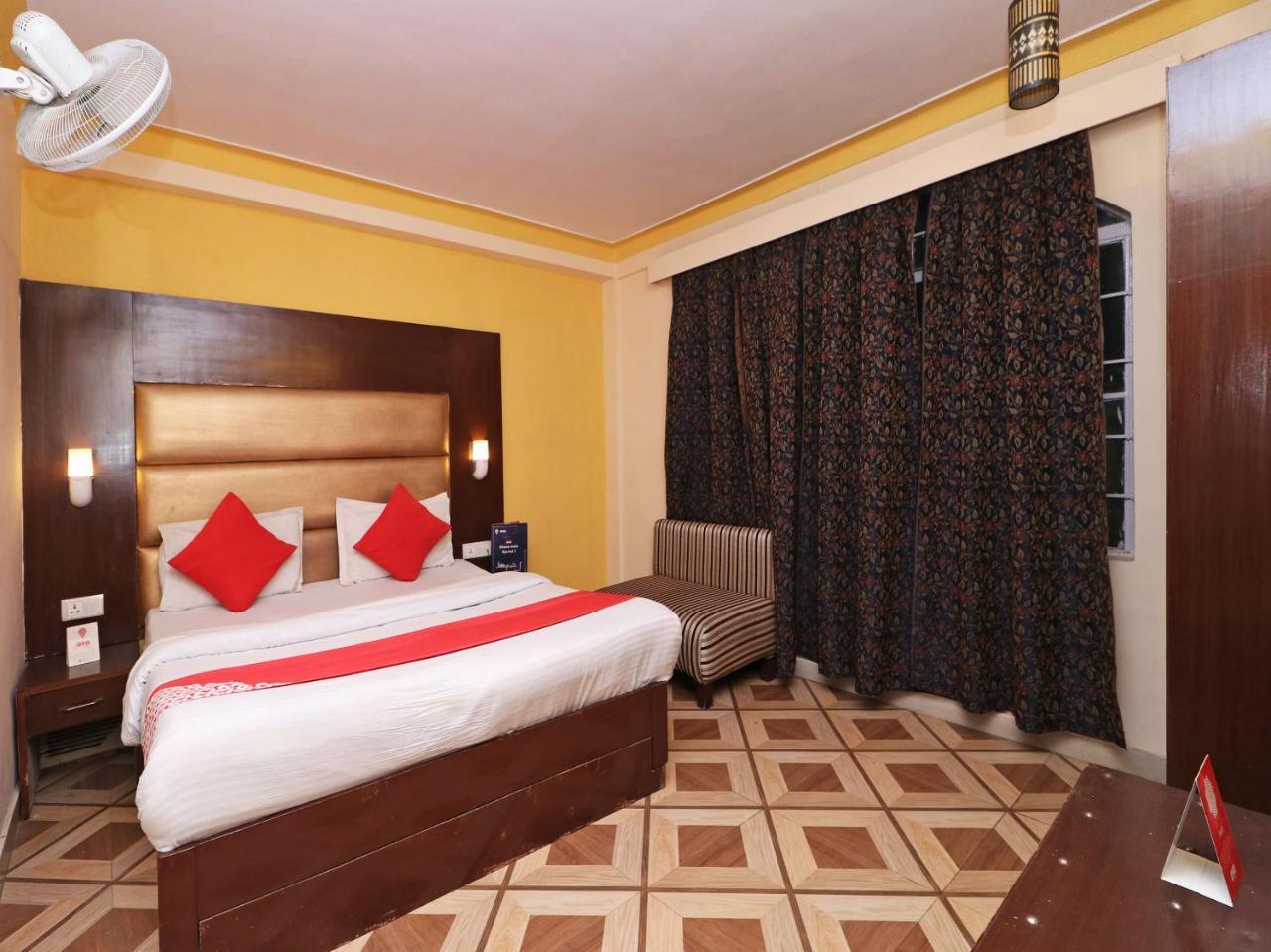 Oyo 15158 International Mussoorie