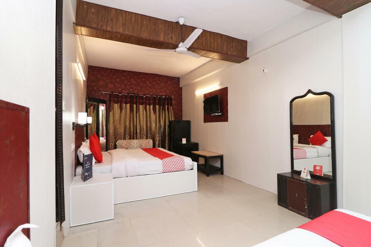 Hotel Oyo 15158 International Mussoorie
