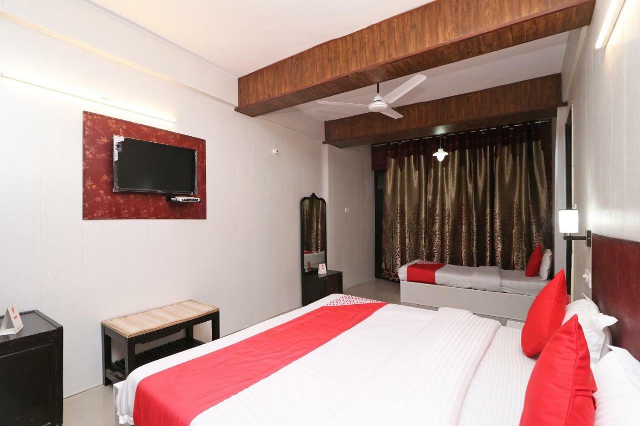 Oyo 15158 International Hotel