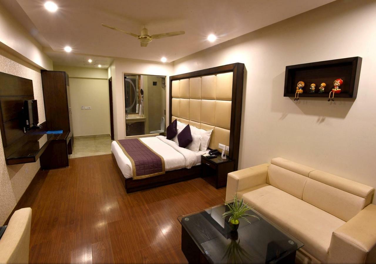 Inn Starz Clarks