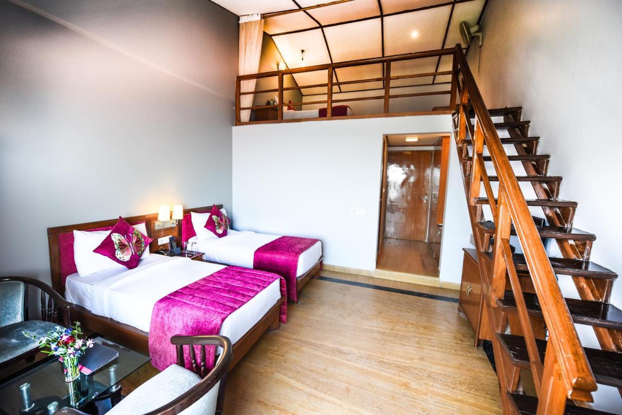 Hotel N Breeze - Mussoorie